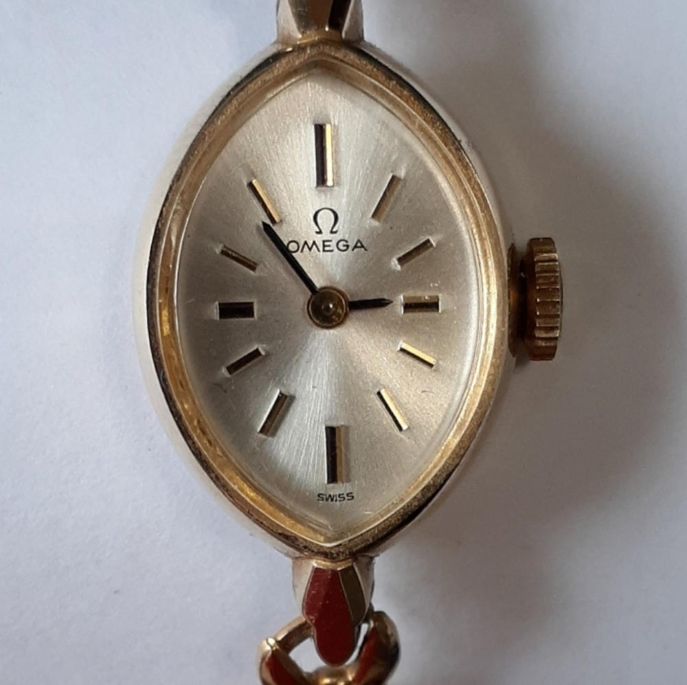 Vintage Omega 10K Gold Filled Mechanical Watch runs and keeps time